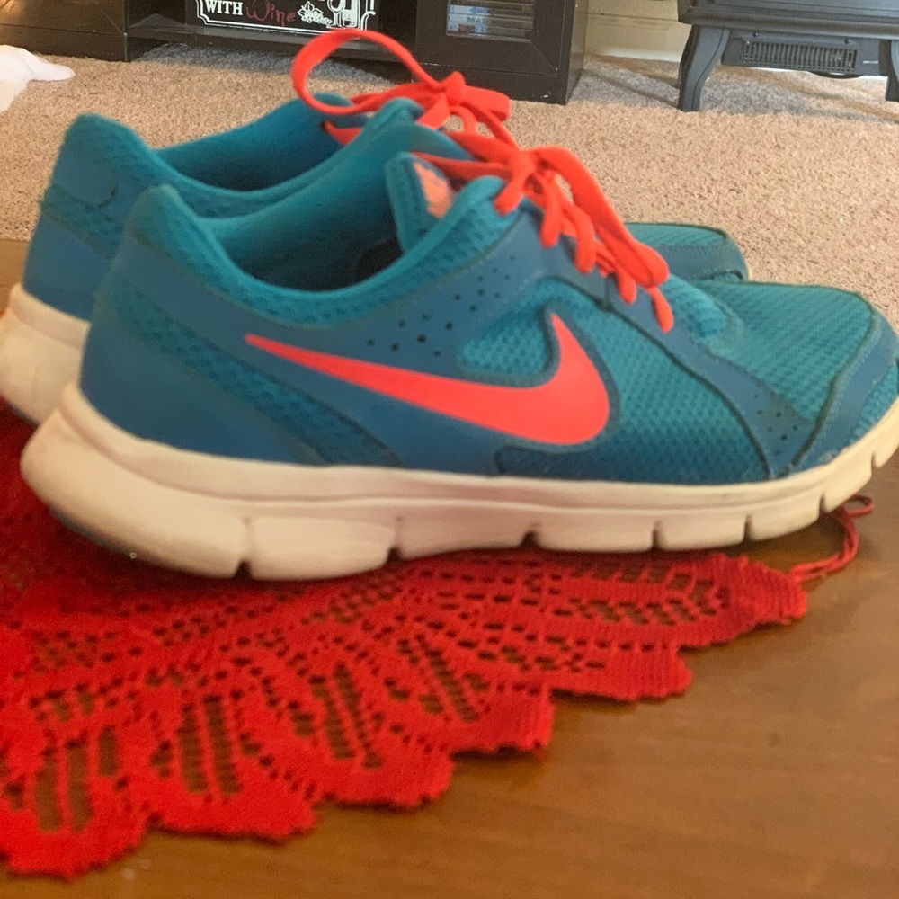 Nike Flex Experience RN2